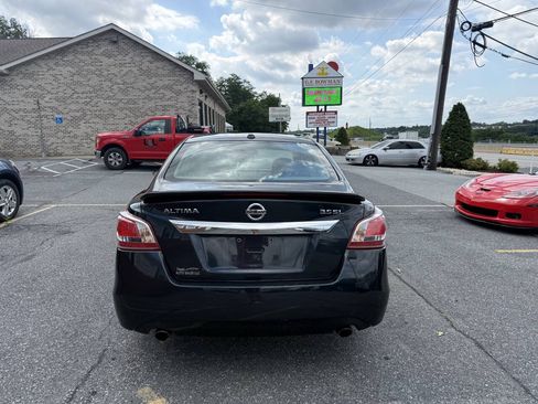Used 2013 Nissan Altima 3.5 SL FWD image 6