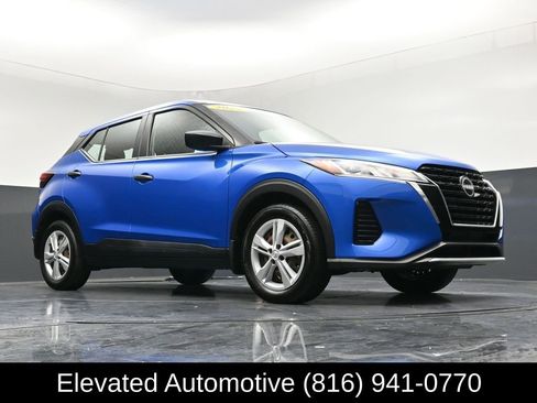 Used 2022 Nissan Kicks S FWD image 27