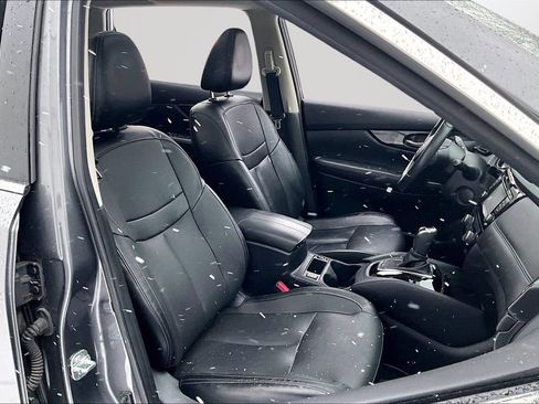 Used 2017 Nissan Rogue SL image 27