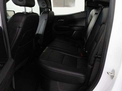 Used 2023 Chevrolet Colorado LT w/ LT Convenience Package III AWD/4WD image 36
