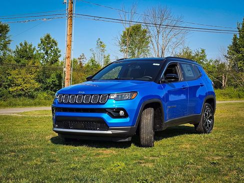 New 2026 Jeep Compass Limited AWD/4WD image 7