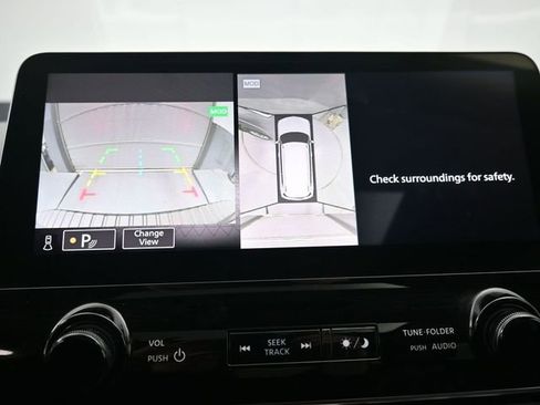 Used 2024 Nissan Armada SL w/ Captain's Chairs Package image 16