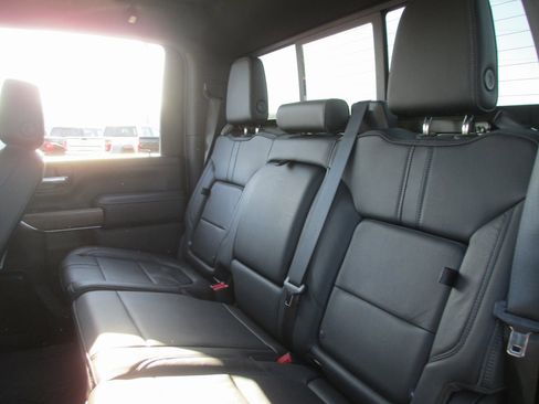 Used 2020 Chevrolet Silverado 2500 High Country w/ Z71 Off-Road Package image 22