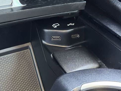 Used 2022 Mercedes-Benz GLE 350 4MATIC image 24
