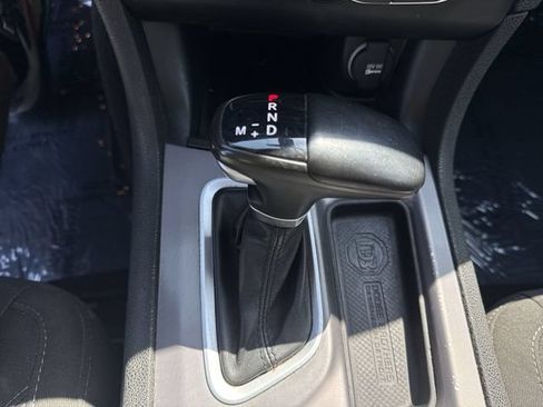 Used 2023 Dodge Charger SXT RWD image 19