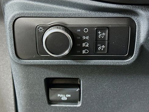 Used 2025 Ford Bronco Big Bend image 17