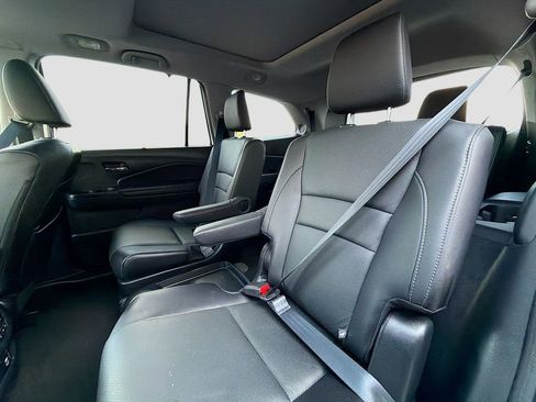 Used 2021 Honda Pilot Elite image 26