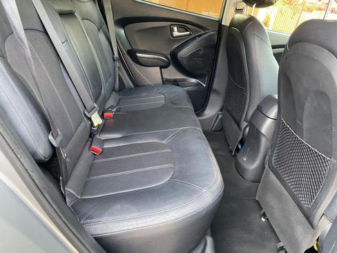 Used 2012 Hyundai Tucson Limited image 45