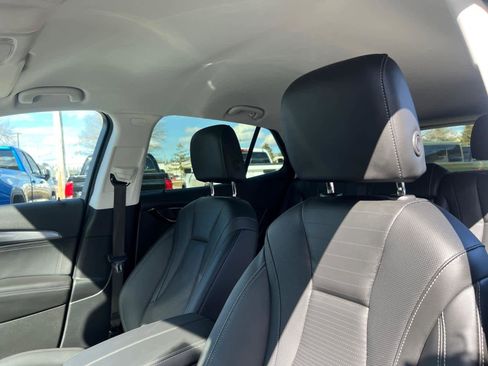 Certified 2025 Buick Envision Preferred image 13