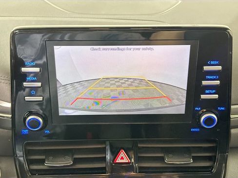 Used 2021 Hyundai Ioniq SEL FWD image 12