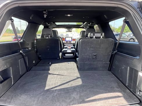 Used 2019 Lincoln Navigator L Reserve AWD/4WD image 10