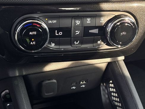 New 2026 Chevrolet TrailBlazer LT w/ Convenience Package FWD image 12