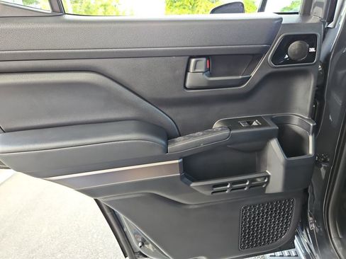 Used 2025 Toyota 4Runner TRD Off-Road Premium image 33