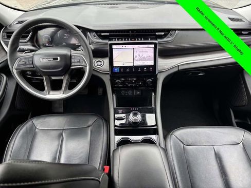 Used 2023 Jeep Grand Cherokee Limited w/ Black Appearance Package AWD/4WD image 26