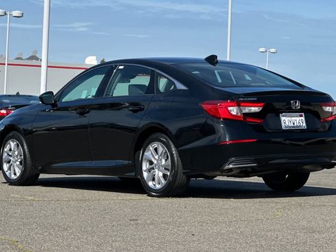 Used 2019 Honda Accord LX image 7