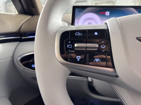 New 2026 Genesis GV70 2.5T Advanced AWD/4WD image 23