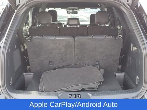 Used 2025 Ford Explorer ST-Line w/ Premium Package image 8