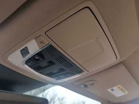 Used 2023 Acura MDX SH-AWD image 28