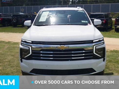 Used 2025 Chevrolet Tahoe LT AWD/4WD image 3