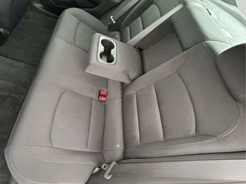 Used 2022 Chevrolet Malibu LT image 16