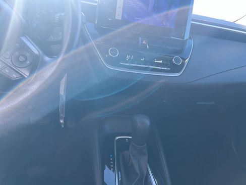 Used 2024 Toyota Corolla LE FWD image 18