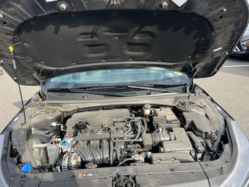 Used 2025 Kia K4 LXS image 31