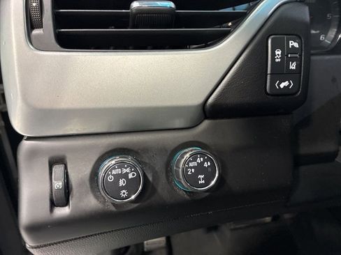 Used 2015 Chevrolet Tahoe LT AWD/4WD image 29