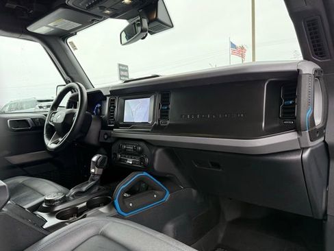 Used 2023 Ford Bronco Black Diamond image 16