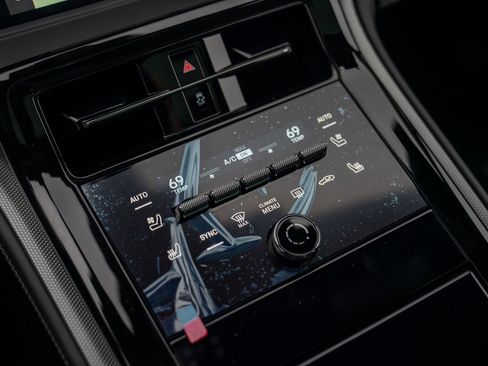 New 2026 Porsche Panamera 4 image 20