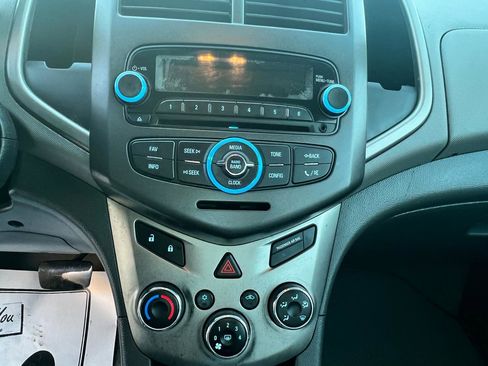 Used 2014 Chevrolet Sonic LT FWD image 15