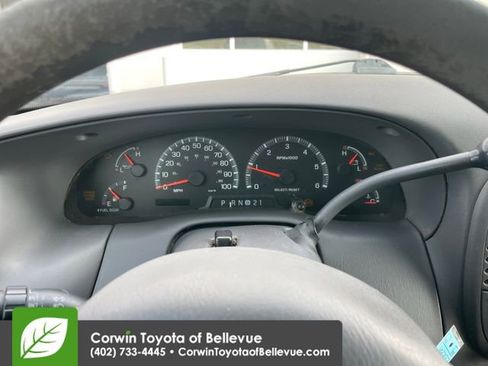 Used 2001 Ford Expedition XLT AWD/4WD image 15
