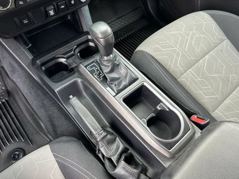 Used 2023 Toyota Tacoma TRD Sport AWD/4WD image 25
