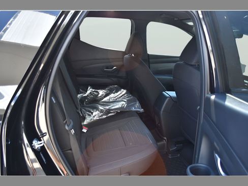 New 2026 Hyundai Santa Cruz SE FWD image 15
