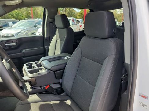 Used 2023 Chevrolet Silverado 1500 Custom image 17