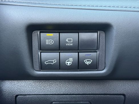 Used 2022 Toyota Highlander Platinum image 17