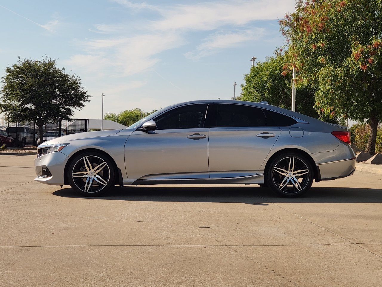 Certified 2022 Honda Accord Touring image 4