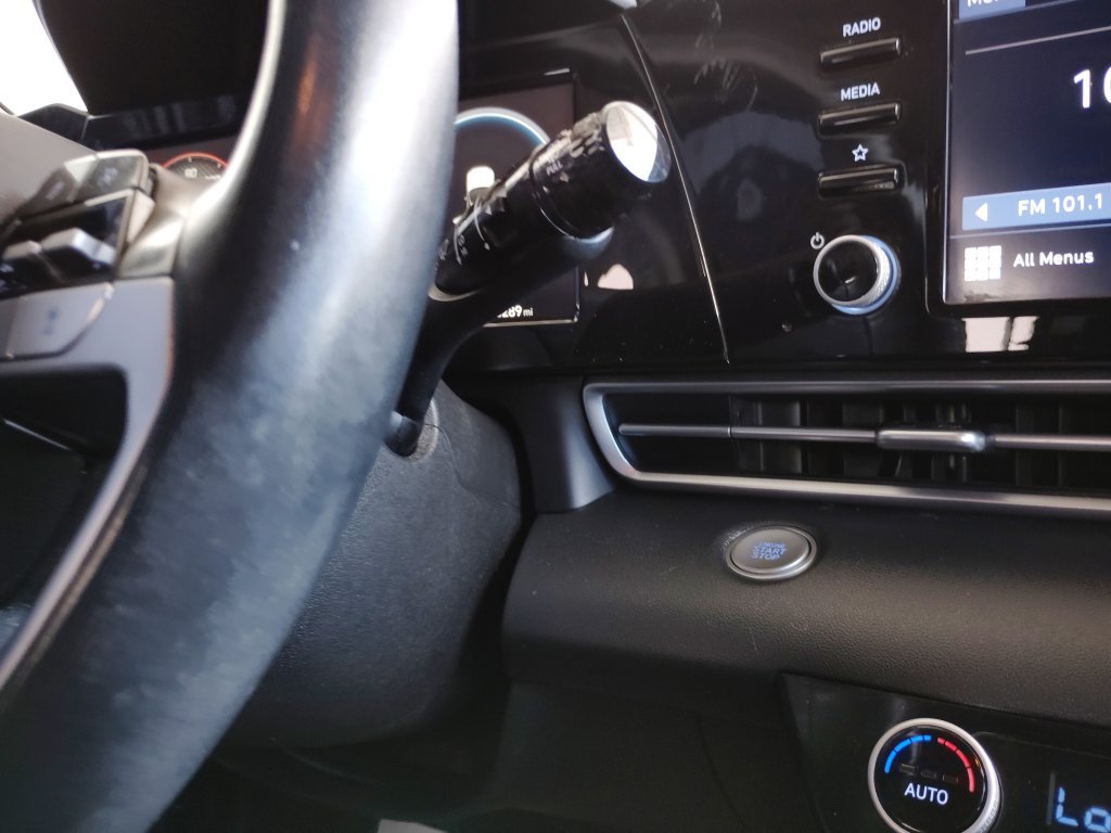 Used 2021 Hyundai Elantra SEL w/ Convenience Package FWD image 31