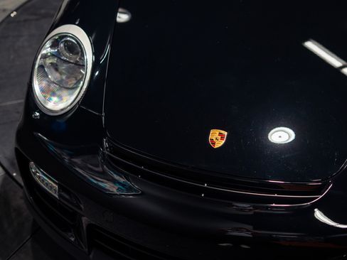 Used 2008 Porsche 911 GT2 RWD image 5
