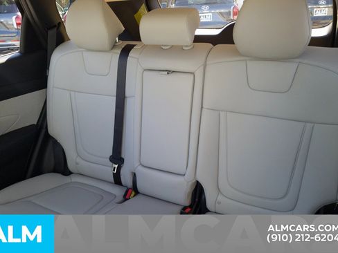 Certified 2025 Hyundai Tucson SEL image 16