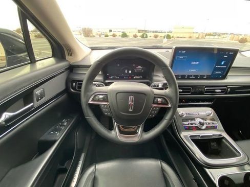 Used 2023 Lincoln Nautilus AWD w/ Premium Package image 13