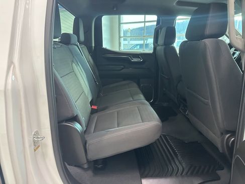 Used 2024 Chevrolet Silverado 1500 LT image 21