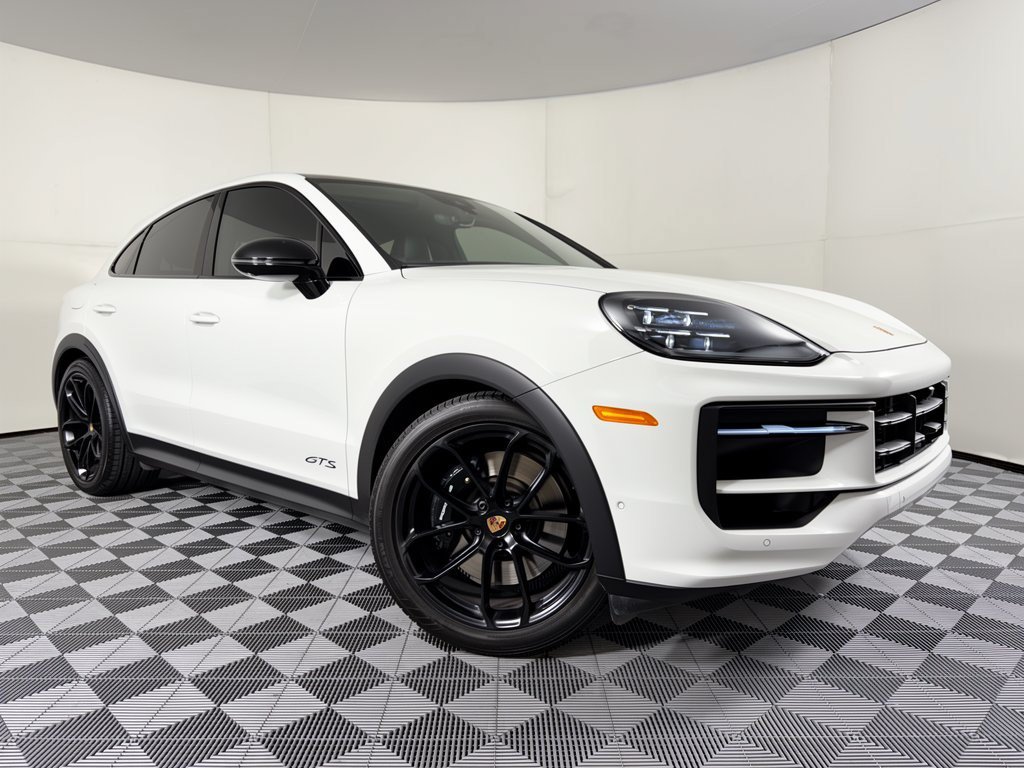 Certified 2025 Porsche Cayenne GTS AWD/4WD image 7