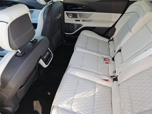 New 2026 Lincoln Nautilus Black Label w/ Jet Appearance Package image 28