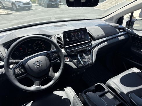 Certified 2025 Honda Odyssey Elite image 23
