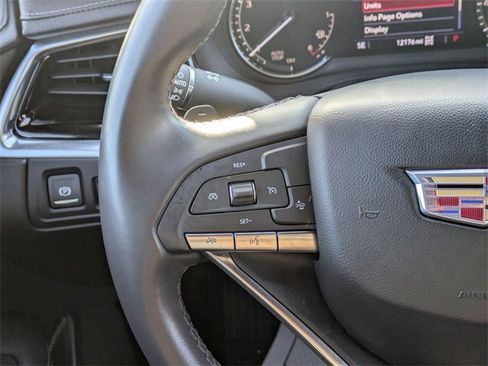 Used 2023 Cadillac XT6 Luxury image 18