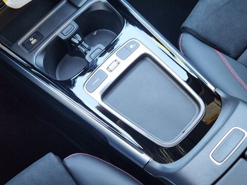 New 2026 Mercedes-Benz GLB 250 4MATIC image 20