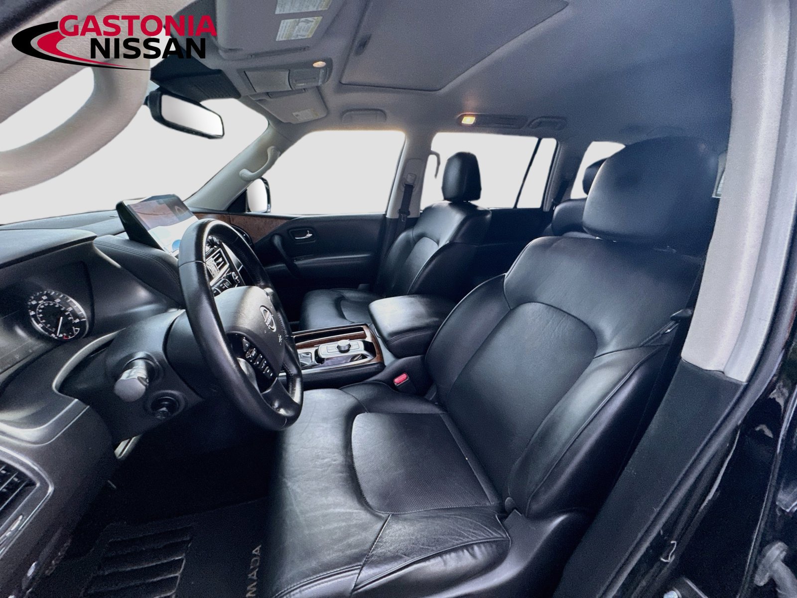 Used 2024 Nissan Armada SL w/ Captain's Chairs Package AWD/4WD image 27