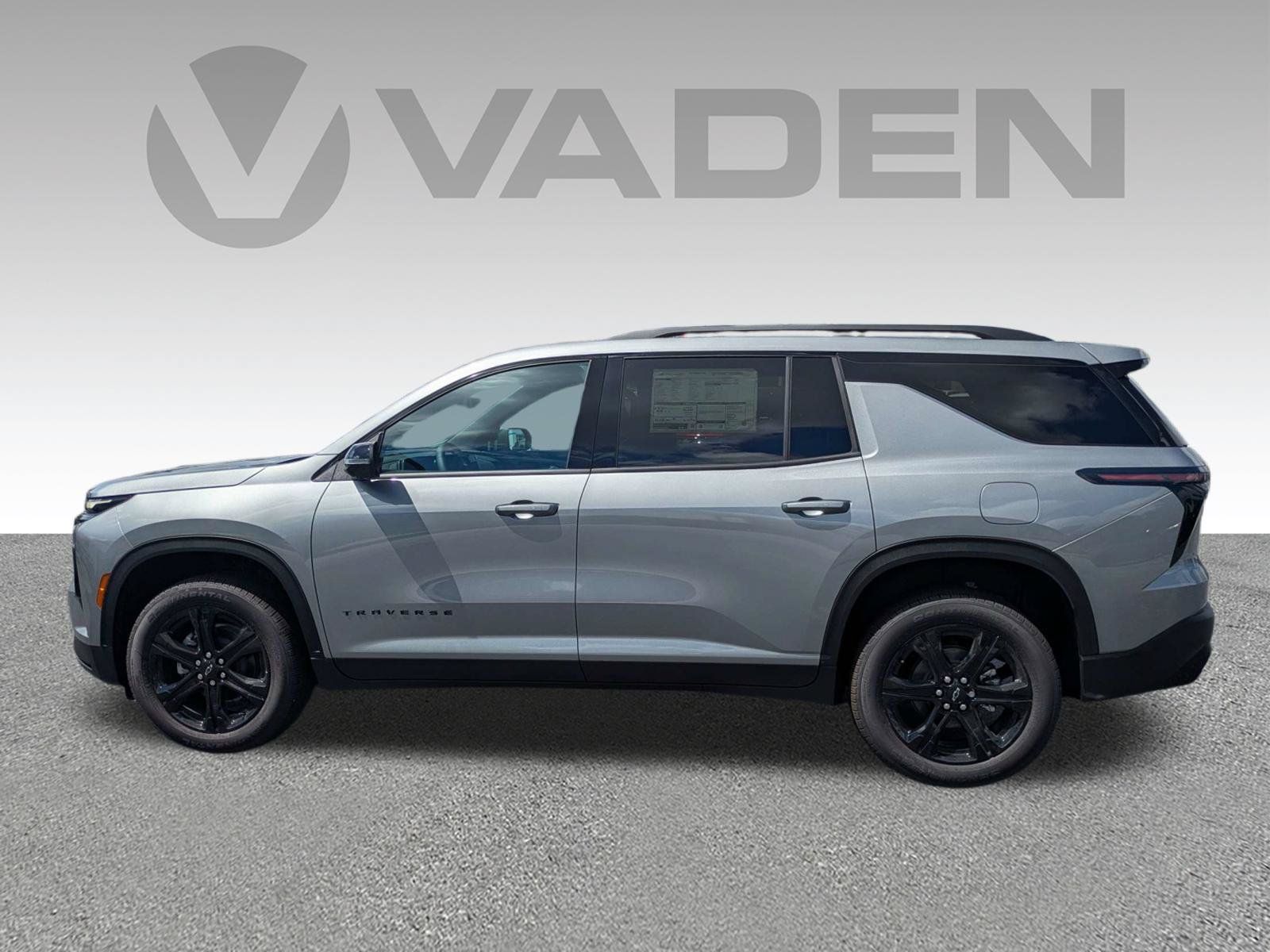 New 2027 Chevrolet Traverse LT w/ Midnight/Sport Edition FWD image 28