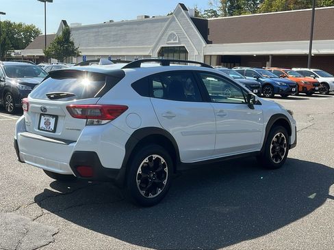 Certified 2022 Subaru Crosstrek 2.0i Premium image 5