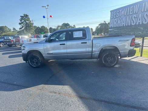 Used 2025 RAM 1500 Warlock AWD/4WD image 8